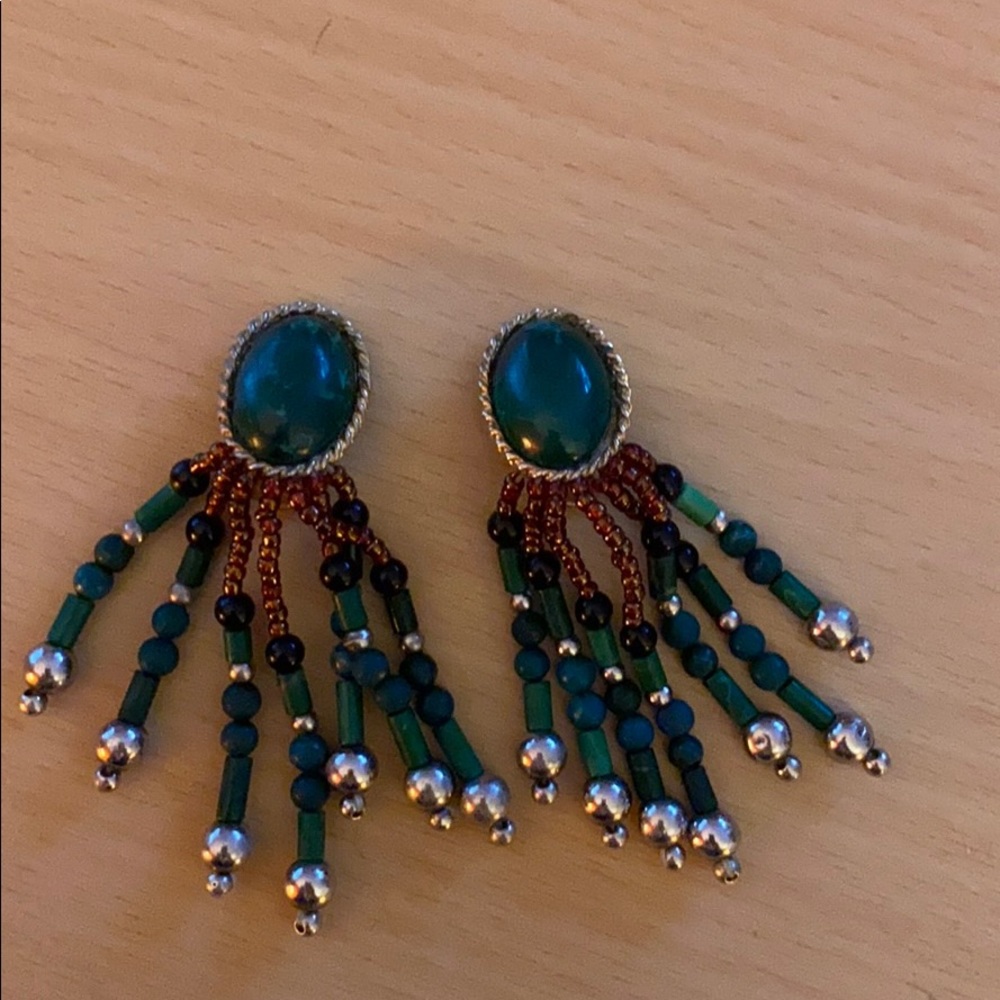 Clíp on green malachite beads earnings